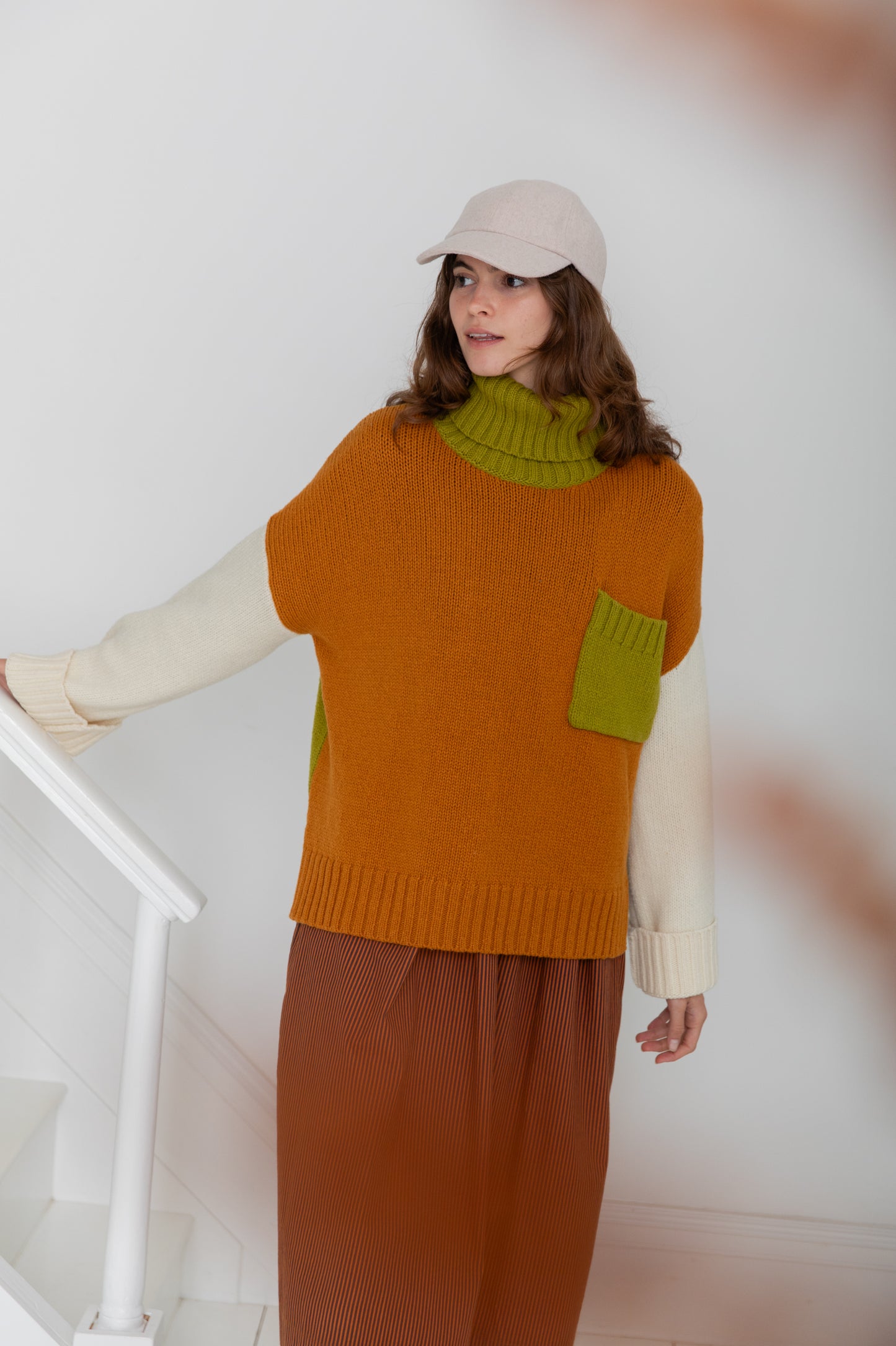 Harvey Roll Neck  - Rust